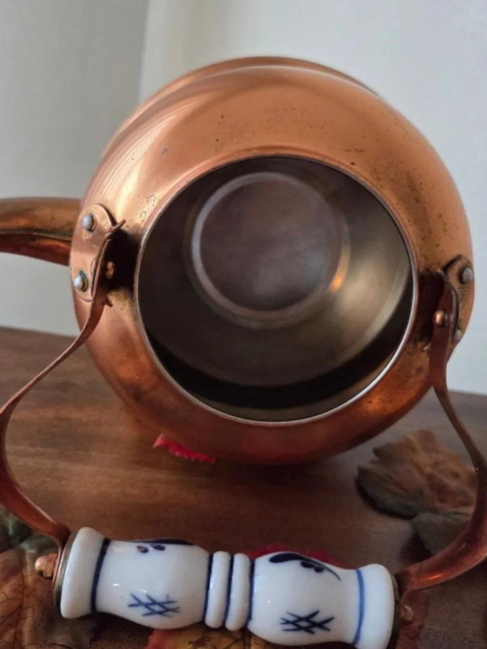 Made in Taiwan - maker is unidentified beautiful vintage